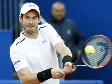 Andy Murray realizando un revés Andy Murray realizando un revés