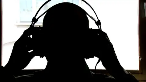 Frame 76.522666 de: La biblioteca de la ONCE cuenta ya con 50.000 audiolibros locutados por profesionales Frame 76.522666 de: La biblioteca de la ONCE cuenta ya con 50.000 audiolibros locutados por profesionales