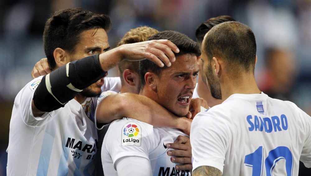 El Málaga celebra un gol