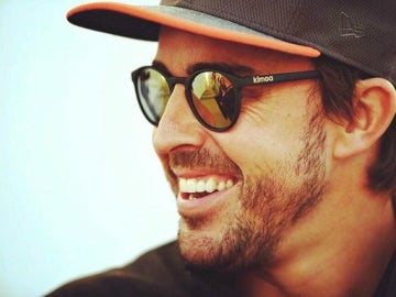 Alonso, sonriente