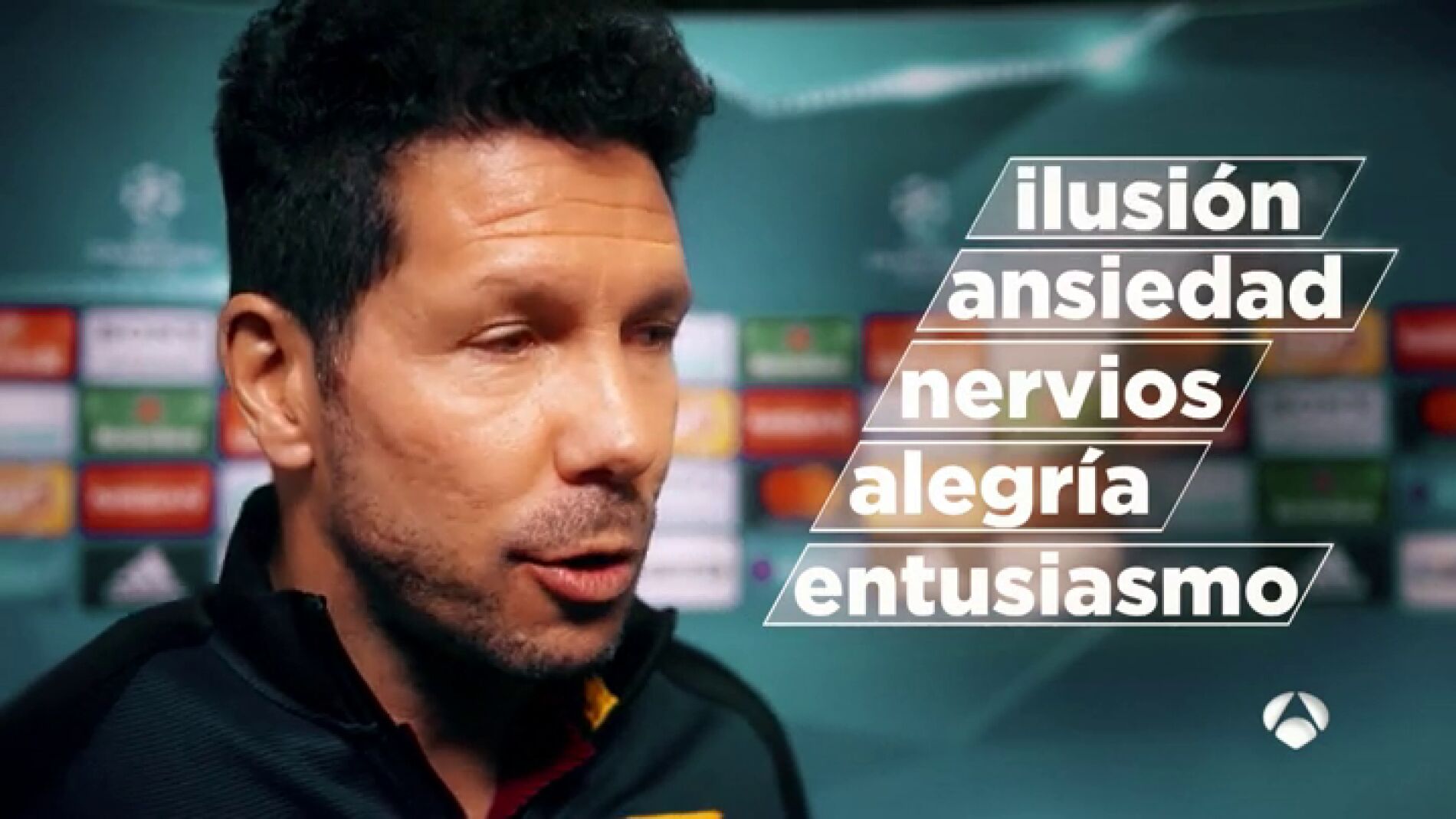 Frame 30.57575 de: "Lo que pas&oacute;, pas&oacute;" en el derbi de las emociones entre Madrid y Atl&eacute;tico