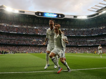 Sergio Ramos y Cristiano Ronaldo celebran el gol del portugués