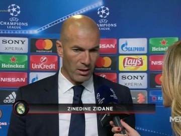 Frame 13.002488 de: Zidane: "La primera media hora ha sido fantástica, estoy orgulloso de todos"