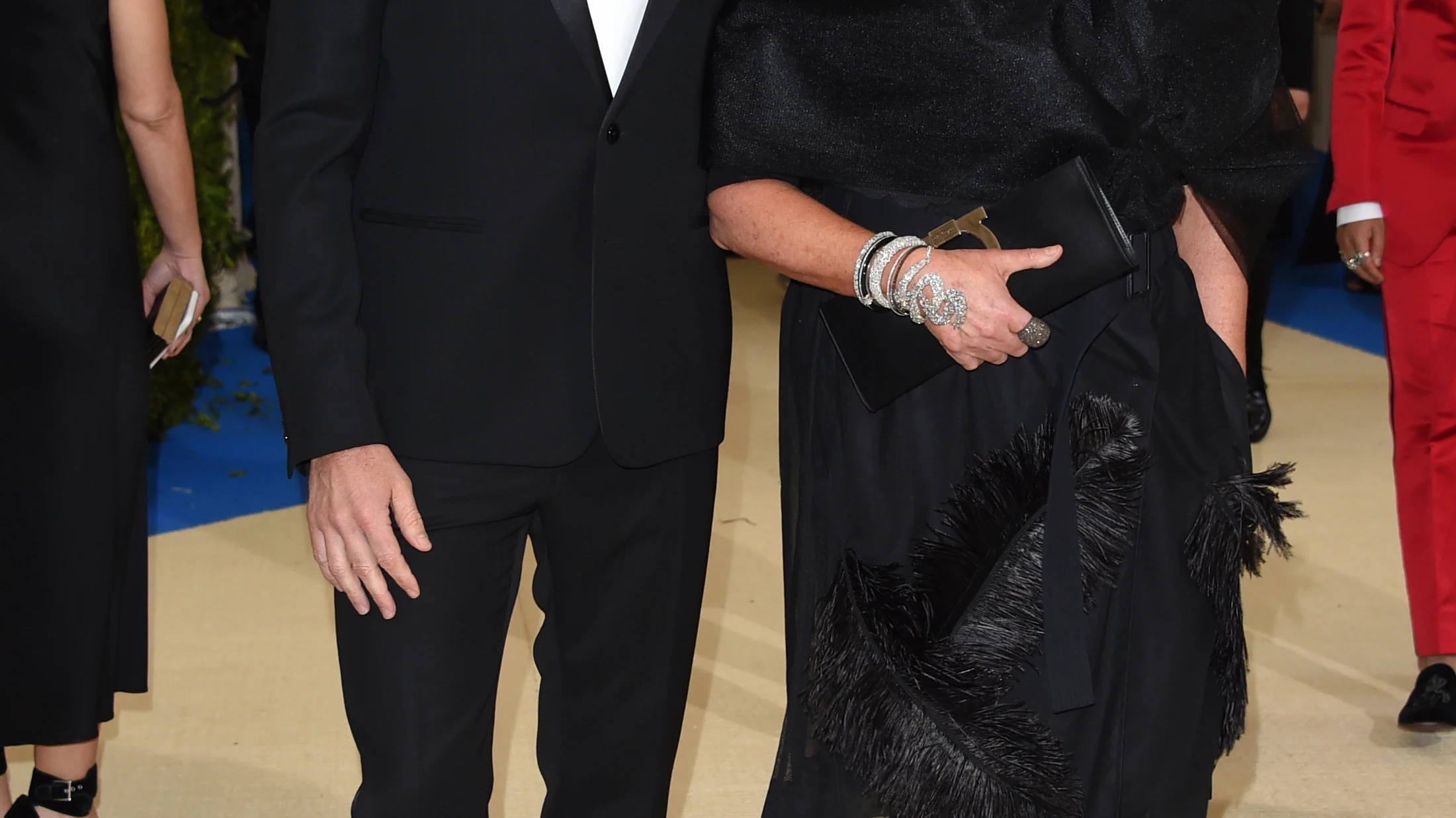 Hugh Jackman y Deborra-Lee Furness MET GALA 2017