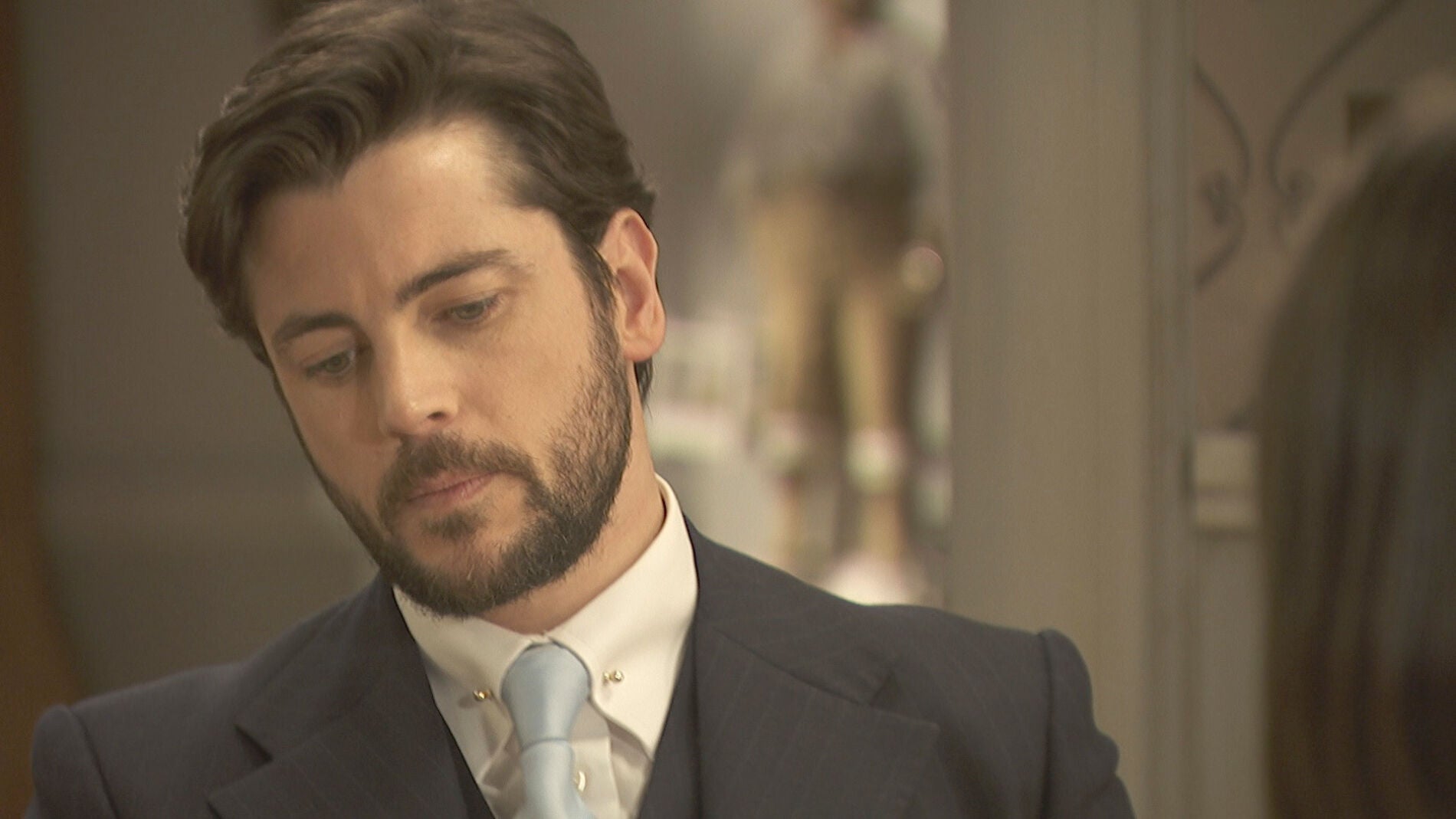 Si Luc&iacute;a se queda, Hernando se marcha de Los Manantiales