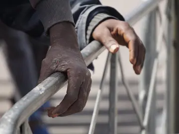 Rescatan a 561 inmigrantes y recuperan a un cadáver en el mar Mediterráneo Rescatan a 561 inmigrantes y recuperan a un cadáver en el mar Mediterráneo