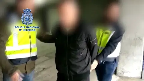 Frame 2.277922 de: Detenido en Barcelona un fugitivo brasileño acusado del asesinato de hijastro Frame 2.277922 de: Detenido en Barcelona un fugitivo brasileño acusado del asesinato de hijastro
