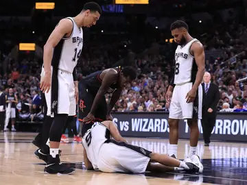 Tony Parker lesionado Tony Parker lesionado