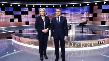 Emmanuel Macron y Marine Le Pen en el debate electoral