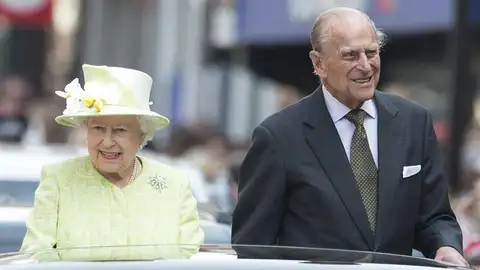 La reina Isabel II y su marido Felipe de Edimburgo La reina Isabel II y su marido Felipe de Edimburgo