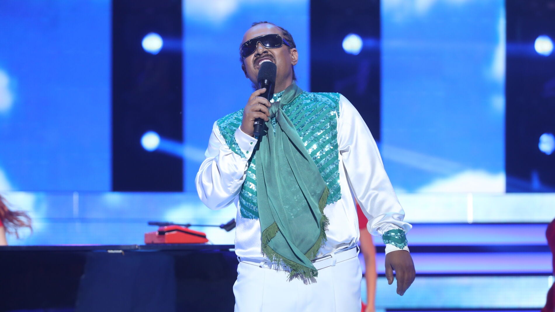 Germ&aacute;n Scasso protagoniza la llamada m&aacute;s rom&aacute;ntica como Stevie Wonder