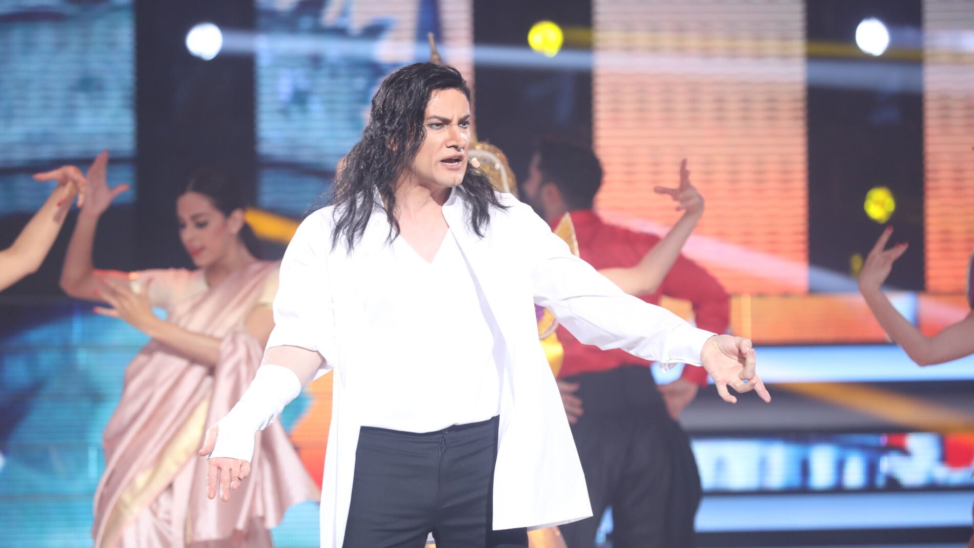 Dabeat nos hace recordar al Rey del Pop con su interpretaci&oacute;n &lsquo;Black or White&rsquo;