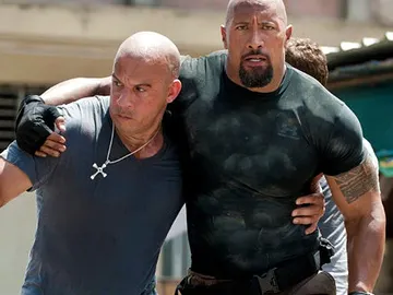 Vin Diesel y Dwayne Johnson en 'Fast & Furious' Vin Diesel y Dwayne Johnson en 'Fast & Furious'