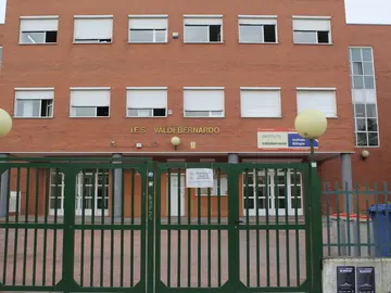 IES Valdebernardo, donde tuvo lugar el apuñalamiento de una menor a un compañero en Madrid IES Valdebernardo, donde tuvo lugar el apuñalamiento de una menor a un compañero en Madrid