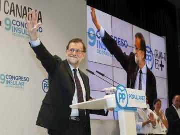 El presidente del gobierno, Mariano Rajoy, durante su intervención en la clausura del congreso insular del PP de Gran Canaria
