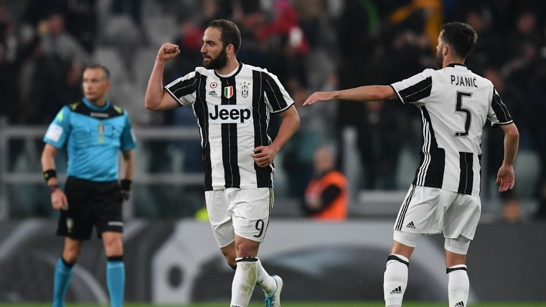 Higuain celebra un gol con la Juventus Higuain celebra un gol con la Juventus