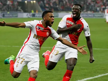 Lemar celebra un gol Lemar celebra un gol
