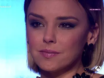 Chenoa se emociona con 'Durmiendo sola' Chenoa se emociona con 'Durmiendo sola'