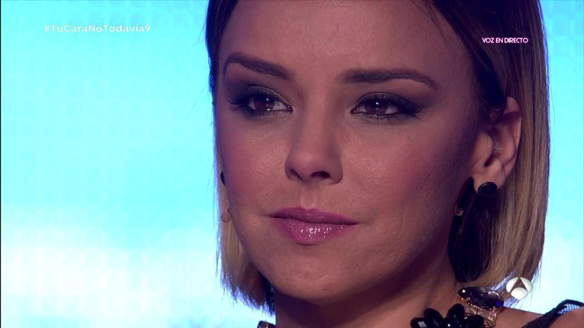 Chenoa se emociona con 'Durmiendo sola'