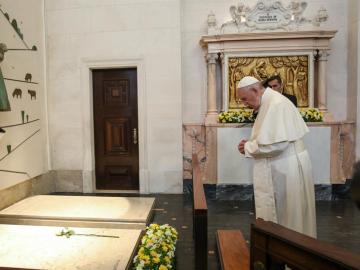 El Papa canoniza a dos pastorcillos