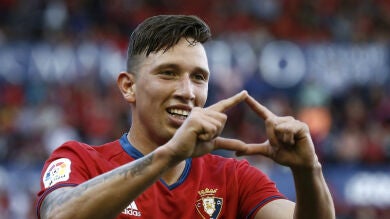 Osasuna vence al Granada y deja a los andaluces como colistas de Primera división