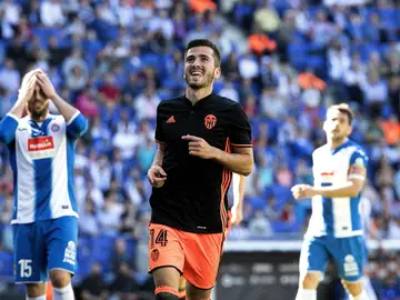 Gayá celebra un gol Gayá celebra un gol