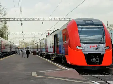 Trenes de la compañía estatal rusa de Ferrocarriles (RZhD) Trenes de la compañía estatal rusa de Ferrocarriles (RZhD)