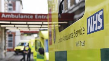 Una ambulancia en un hospital de Londres