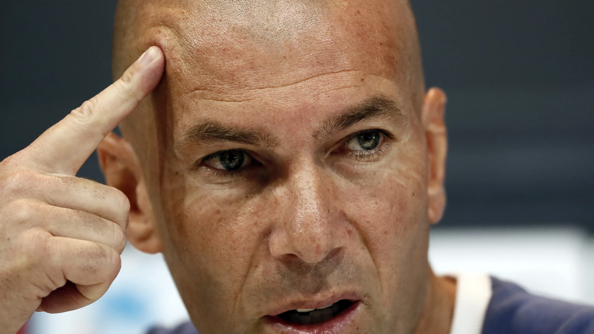 Zidane, durante la rueda de prensa Zidane, durante la rueda de prensa
