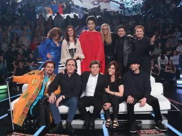 El equipo de 'Tu cara no me suena todavía' en la novena gala El equipo de 'Tu cara no me suena todavía' en la novena gala