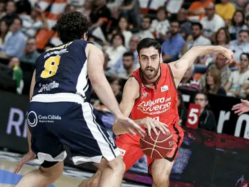 Joan Sastre, en una acción con el Valencia Basket Joan Sastre, en una acción con el Valencia Basket