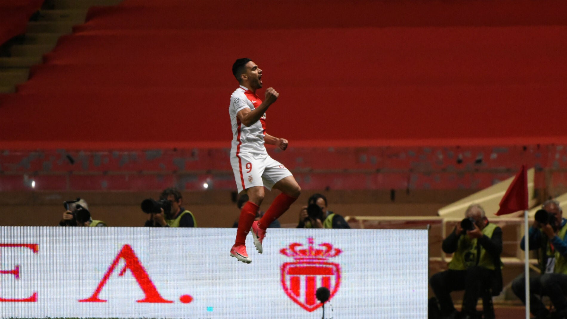 Falcao celebra un gol con el M&oacute;naco