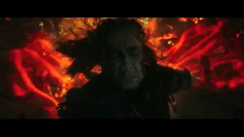 Frame 2.492322 de: Javier Bardem se mete en la piel del peor enemigo de Jack Sparrow Frame 2.492322 de: Javier Bardem se mete en la piel del peor enemigo de Jack Sparrow