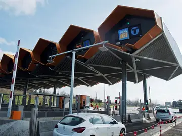 Una autopista Abertis en Girona Una autopista Abertis en Girona