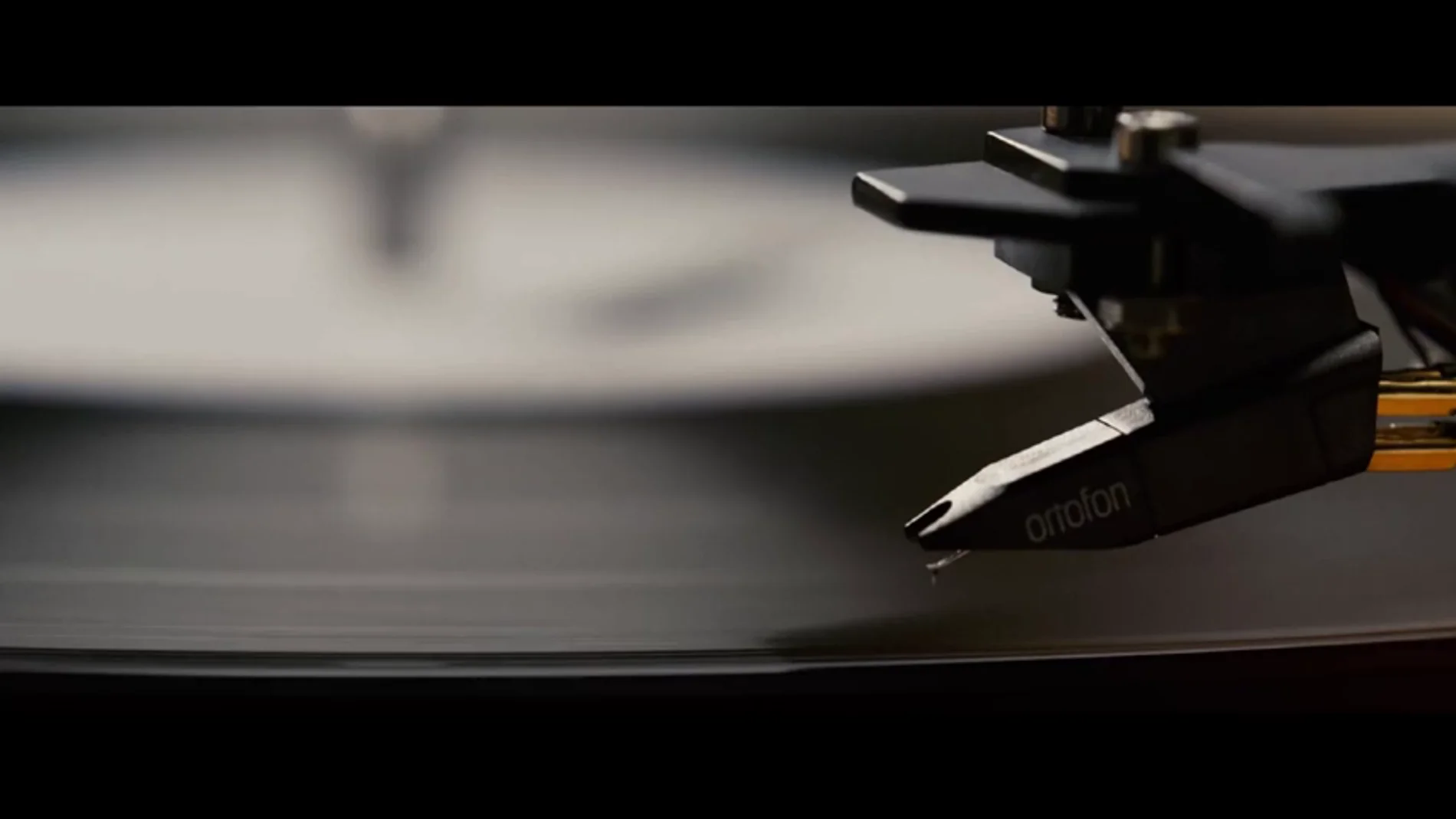 Frame 0.0 de: Los vinilos vuelven con fuerza y generan ventas de medio millón de unidades al año en España Frame 0.0 de: Los vinilos vuelven con fuerza y generan ventas de medio millón de unidades al año en España