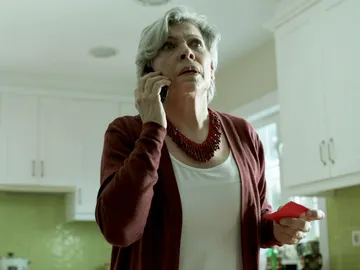 La madre de Raquel Murillo se pone en contacto con El Profesor La madre de Raquel Murillo se pone en contacto con El Profesor