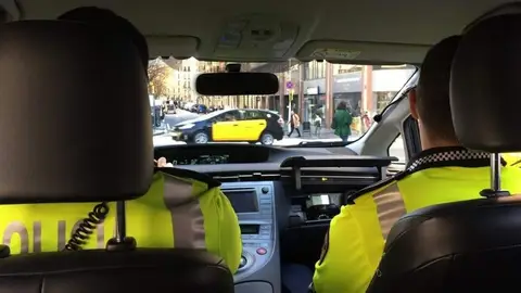 Agentes de la Guardia Urbana en Barcelona Agentes de la Guardia Urbana en Barcelona
