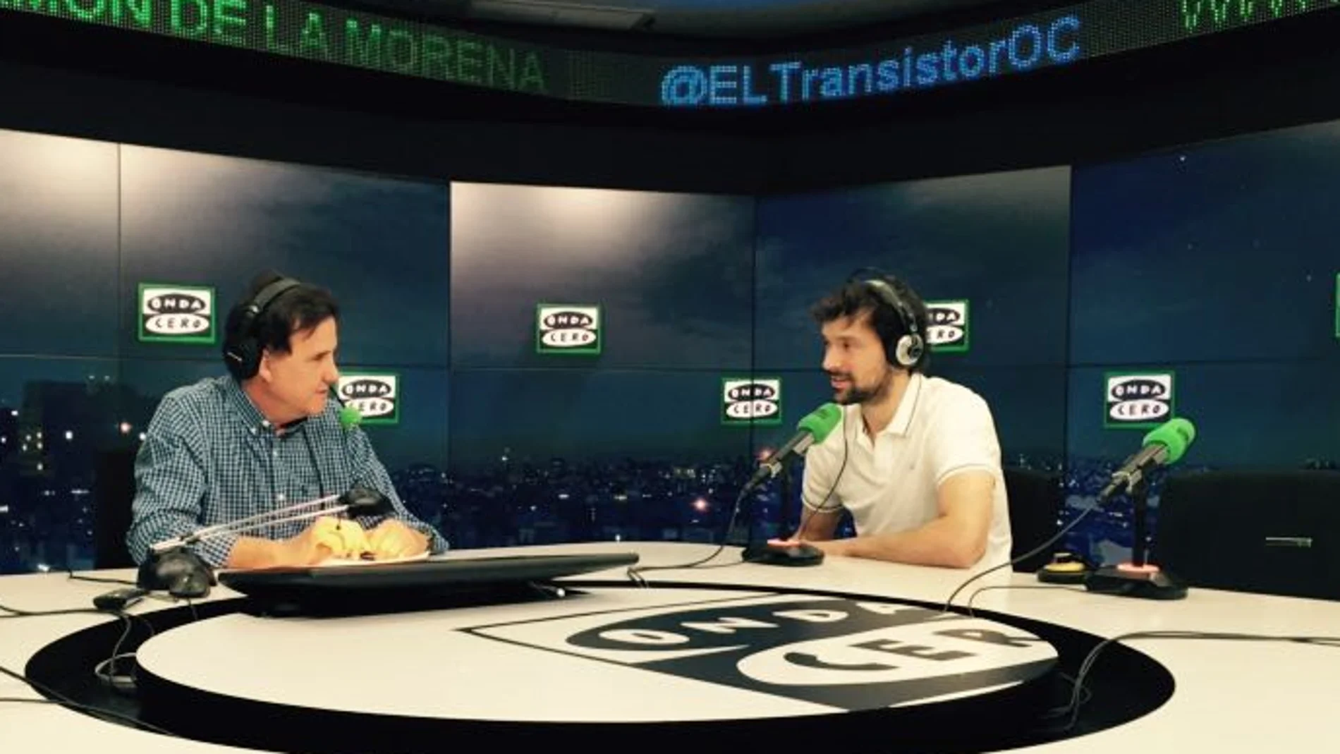 Sergio Llull con De la Morena en El Transistor. Sergio Llull con De la Morena en El Transistor.