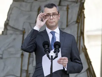 Alexis Kohler, el secretario general del Elíseo, anuncia los nuevos ministros del Gobierno de Macron Alexis Kohler, el secretario general del Elíseo, anuncia los nuevos ministros del Gobierno de Macron