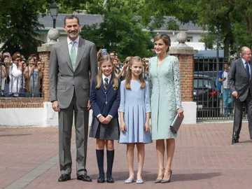 La infanta Sofía recibe su Primera Comunión La infanta Sofía recibe su Primera Comunión