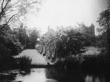 Los jardines del castillo de Sissinghurst, en Kent (Reino Unido) Los jardines del castillo de Sissinghurst, en Kent (Reino Unido)