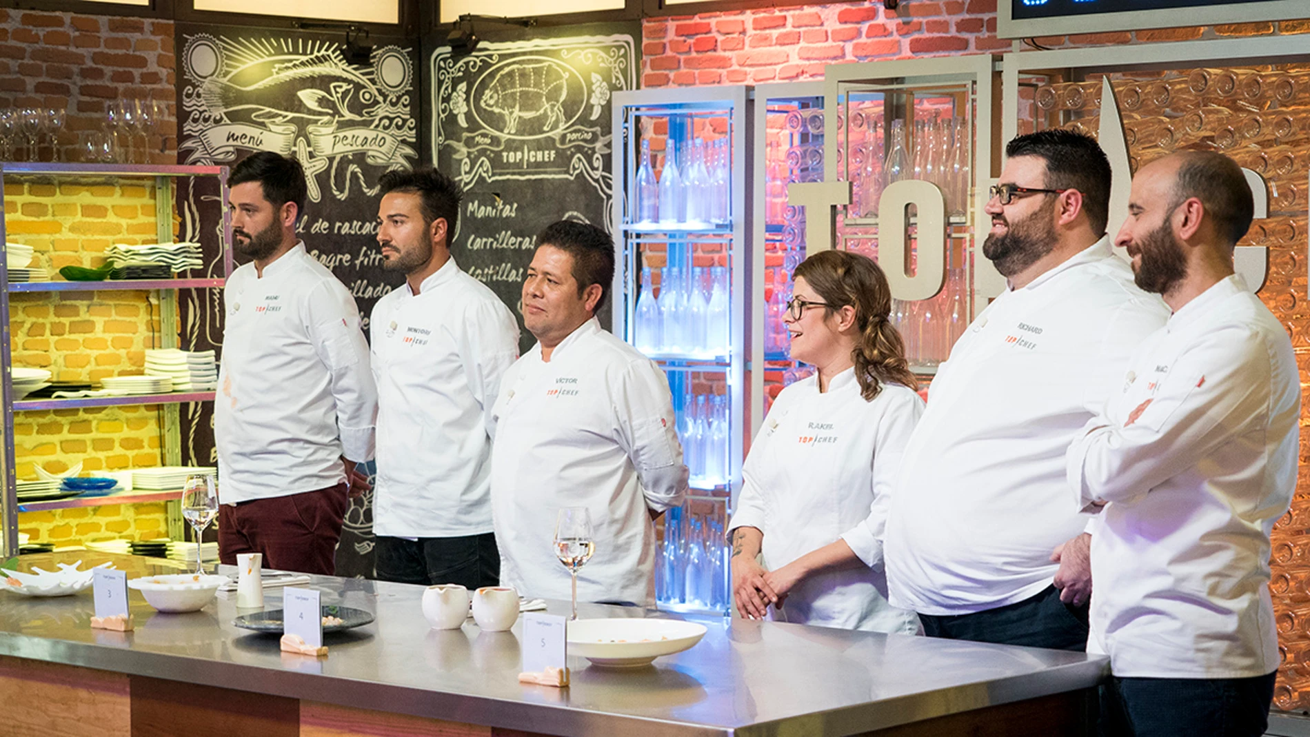 Richard, Marcano, Manu y Montoro, pinches de lujo de Rakel y Víctor en la final de ‘Top Chef’