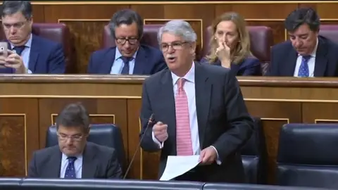 Frame 5.887718 de: Dastis afirma que el Gobierno hace lo que está en su mano en la acogida de refugiados Frame 5.887718 de: Dastis afirma que el Gobierno hace lo que está en su mano en la acogida de refugiados
