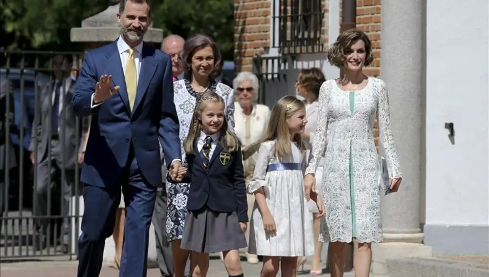 Los Reyes en la Primera Comunión de Leonor