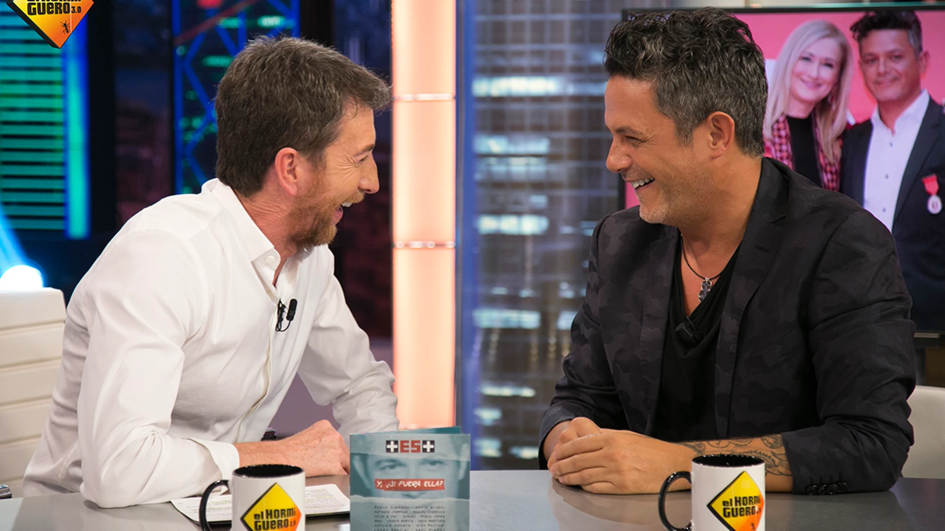 ¿Es natural el color de piel de Alejandro Sanz? El artista responde a las 'acusaciones' en 'El Hormiguero 3.0'