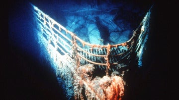 La proa del Titanic a 3.874 metros de profundidad