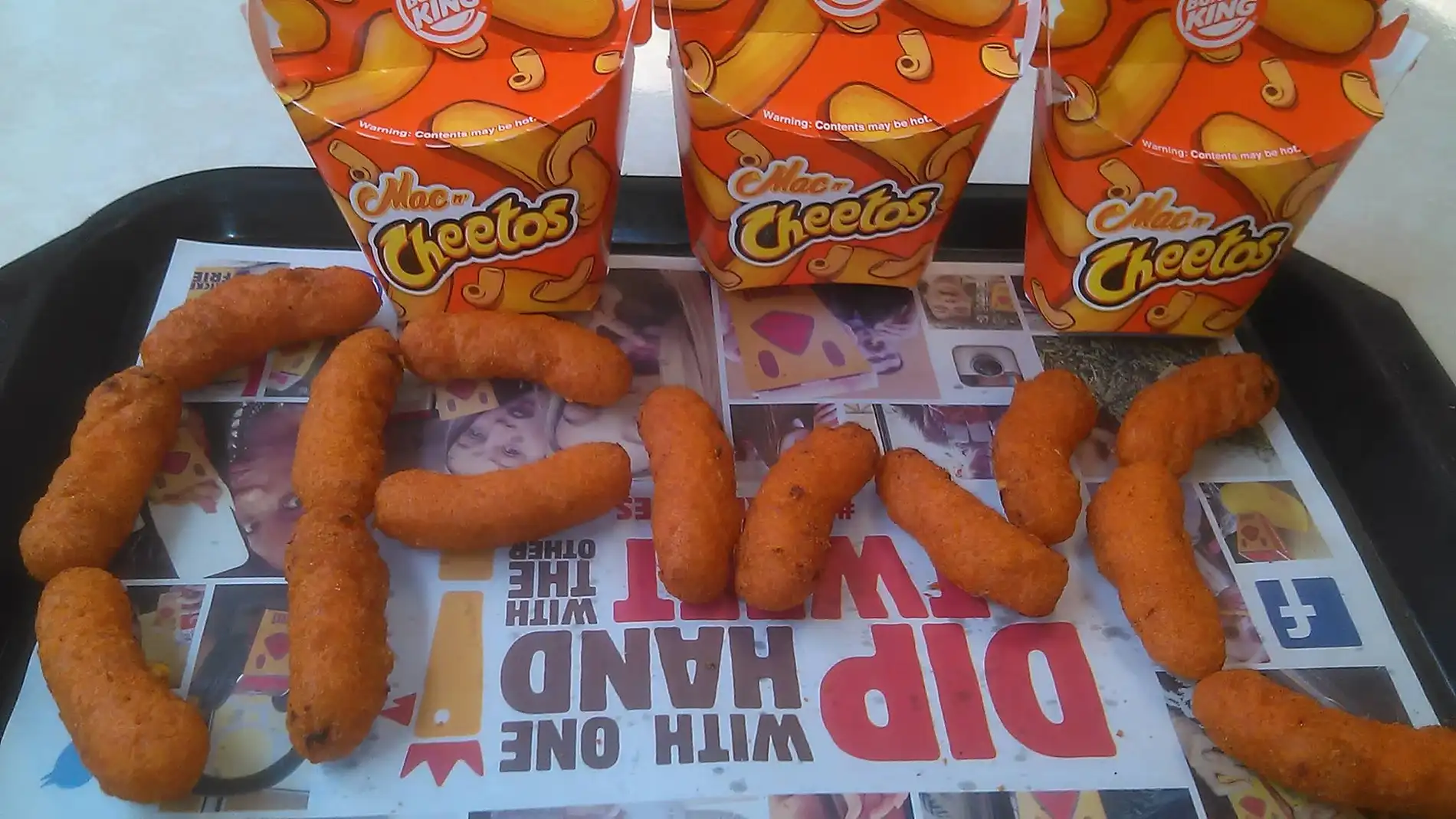 Los Mac n' Cheetos, en todo su esplendor.