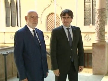 Frame 12.360888 de: Puigdemont advierte a Maza del "error" de judicializar el proceso catalán