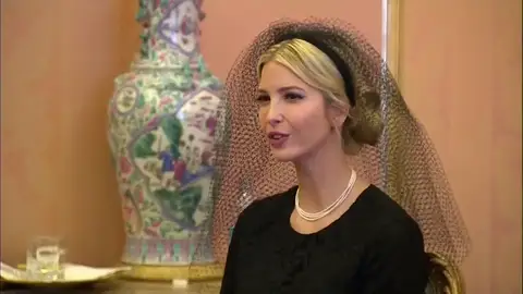 Frame 64.045362 de: Los gestos y la indumentaria de Melania e Ivanka Trump ante el papa provocan numero Frame 64.045362 de: Los gestos y la indumentaria de Melania e Ivanka Trump ante el papa provocan numero