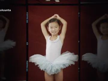 Asunta baila ballet. Asunta baila ballet.